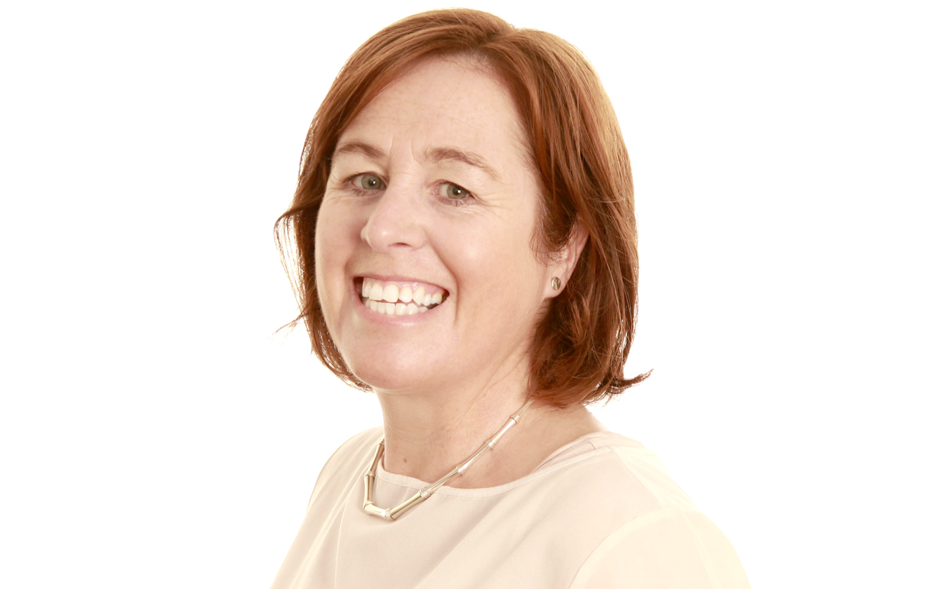 Dr Bernadette Whelan